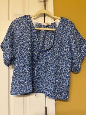 LOFT Blue Floral Tie-Front Short Sleeve Blouse